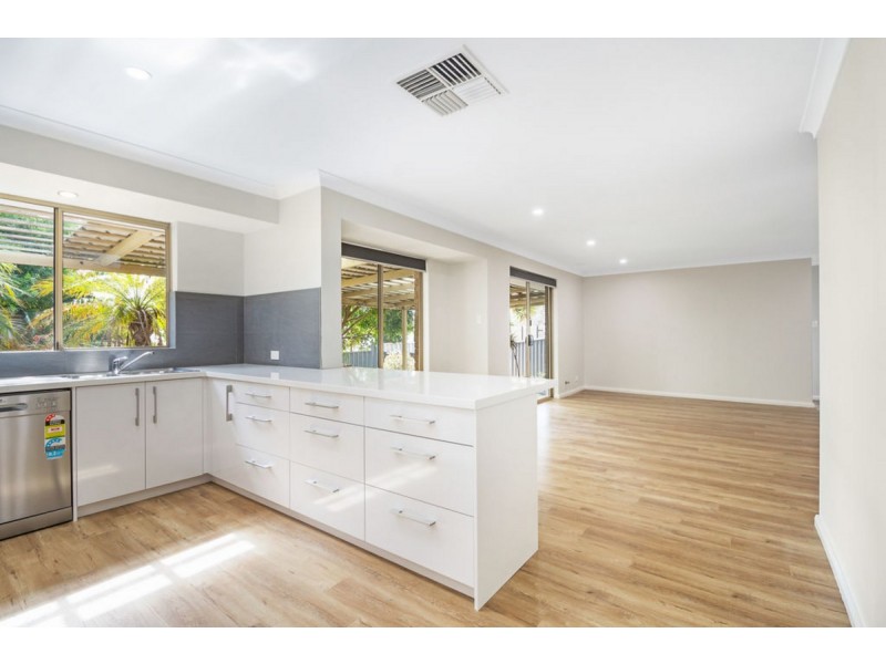 11 Lime Close, Quinns Rocks WA 6030