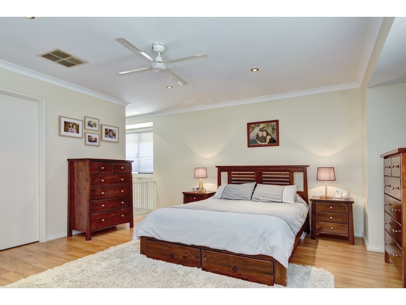 40 Kentucky Boulevard, Hocking WA 6065