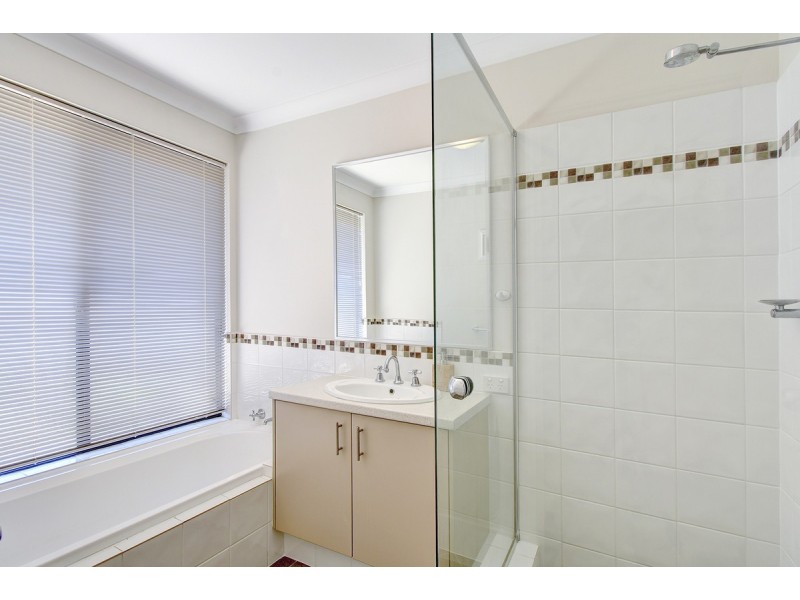 40 Kentucky Boulevard, Hocking WA 6065