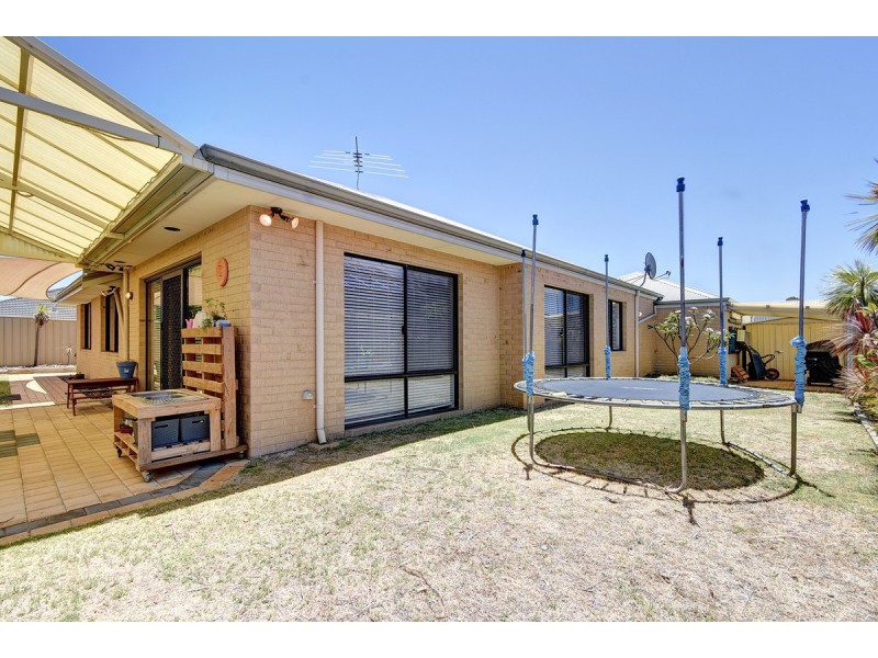 40 Kentucky Boulevard, Hocking WA 6065