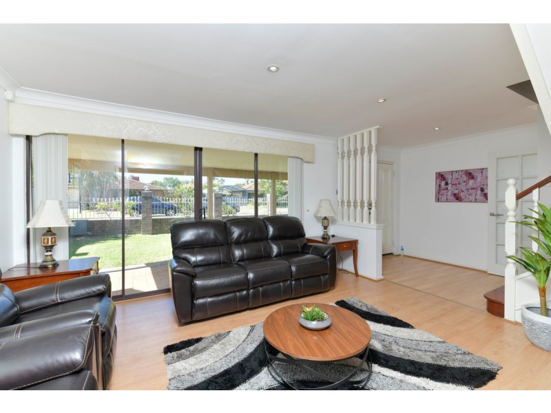 10 Kanella Road, Shelley WA 6148