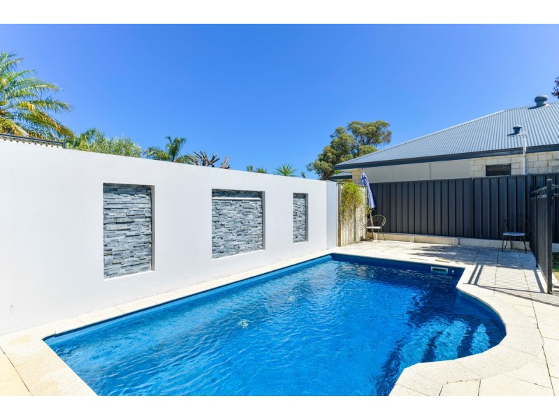 10 Kanella Road, Shelley WA 6148