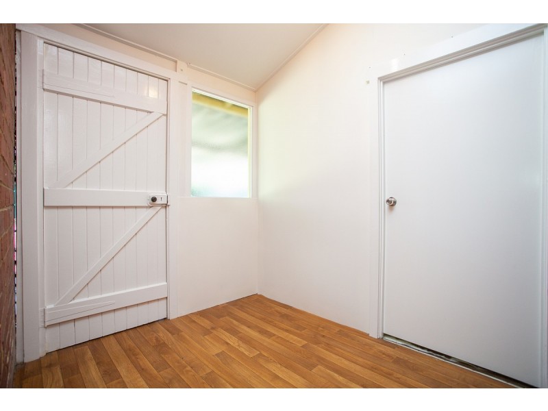 10 Chadwick Street, Hilton WA 6163