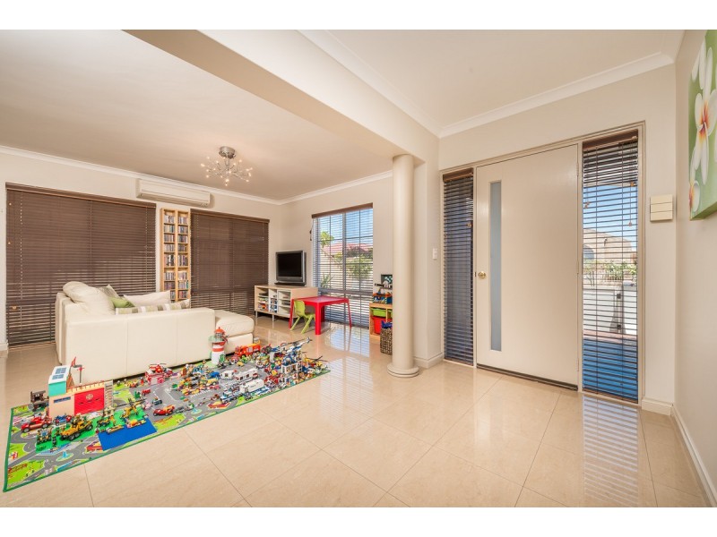 11 Blackfriars Road, Joondalup WA 6027