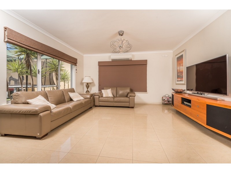 11 Blackfriars Road, Joondalup WA 6027