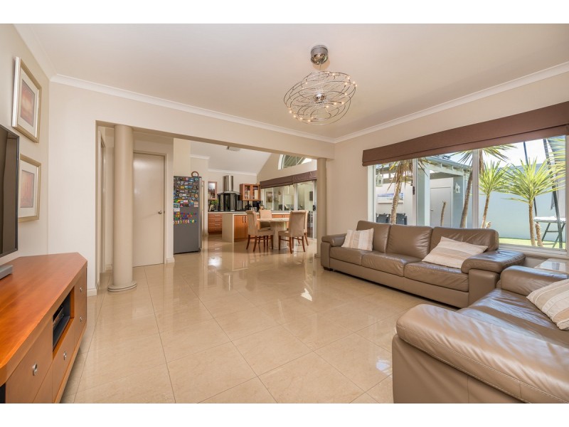 11 Blackfriars Road, Joondalup WA 6027