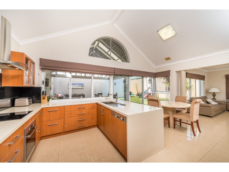 11 Blackfriars Road, Joondalup WA 6027