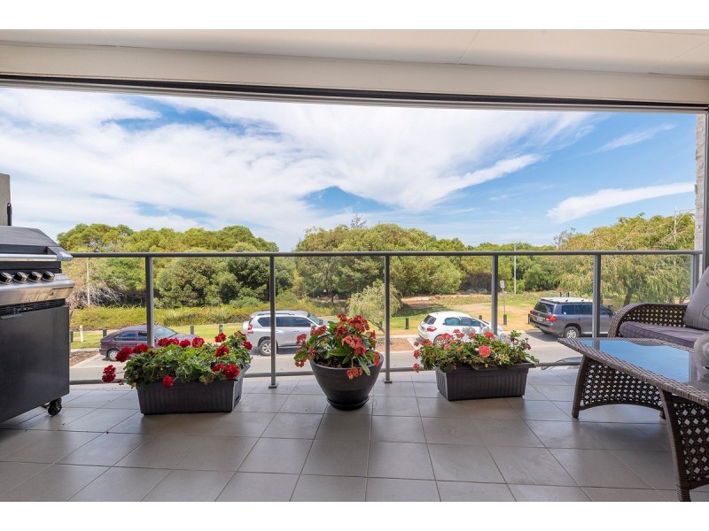 23 Perlinte View, North Coogee WA 6163