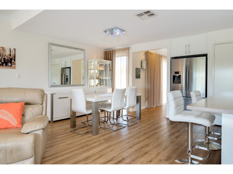 23 Perlinte View, North Coogee WA 6163