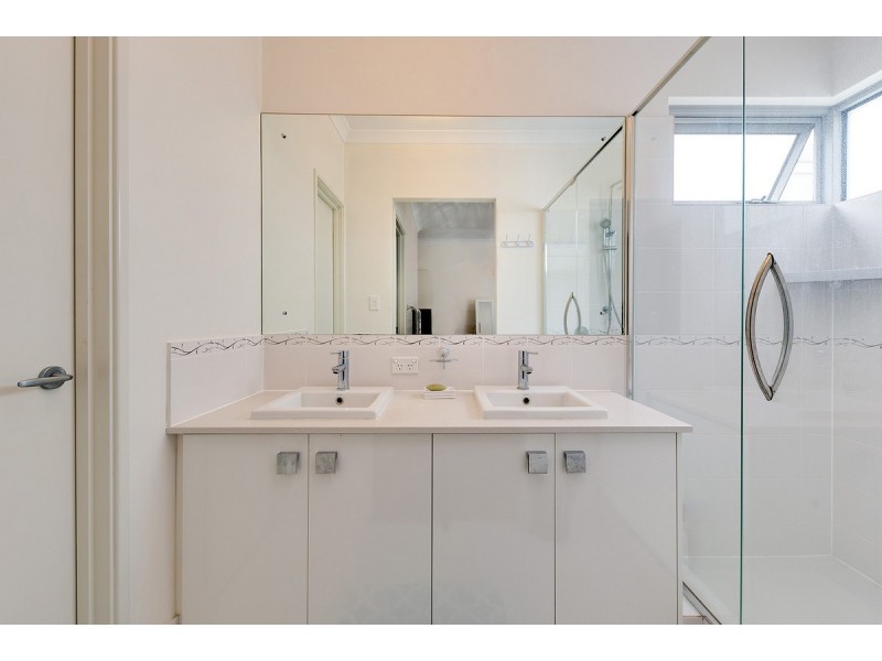 23 Perlinte View, North Coogee WA 6163