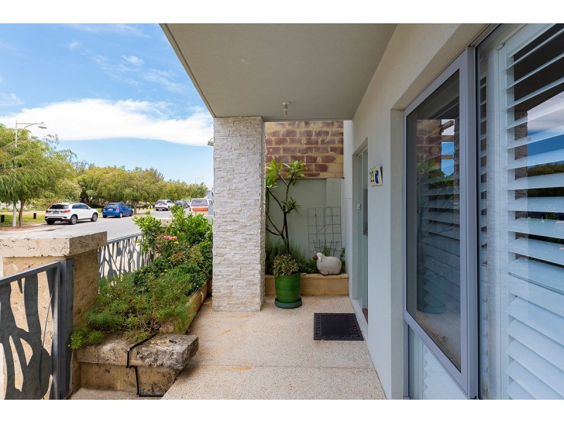 23 Perlinte View, North Coogee WA 6163