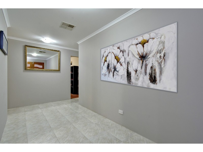 1 Turner Parkway, Carramar WA 6031