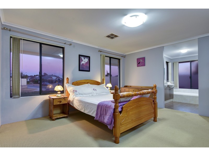 1 Turner Parkway, Carramar WA 6031