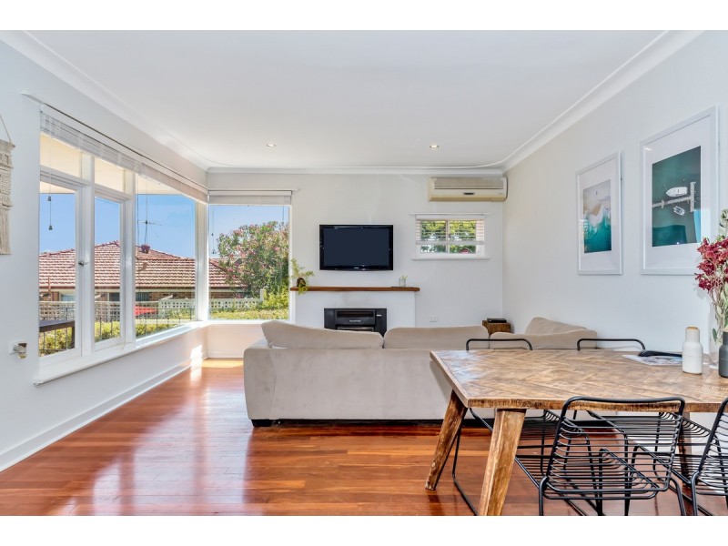 27 Janis Street, Halls Head WA 6210