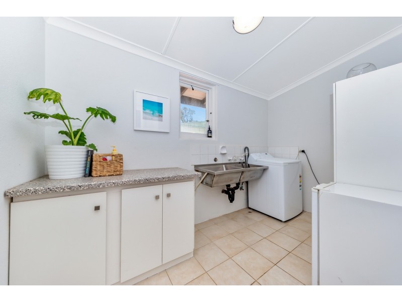 27 Janis Street, Halls Head WA 6210