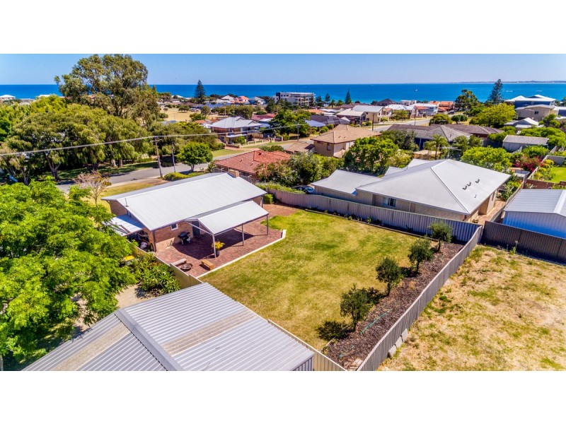 27 Janis Street, Halls Head WA 6210