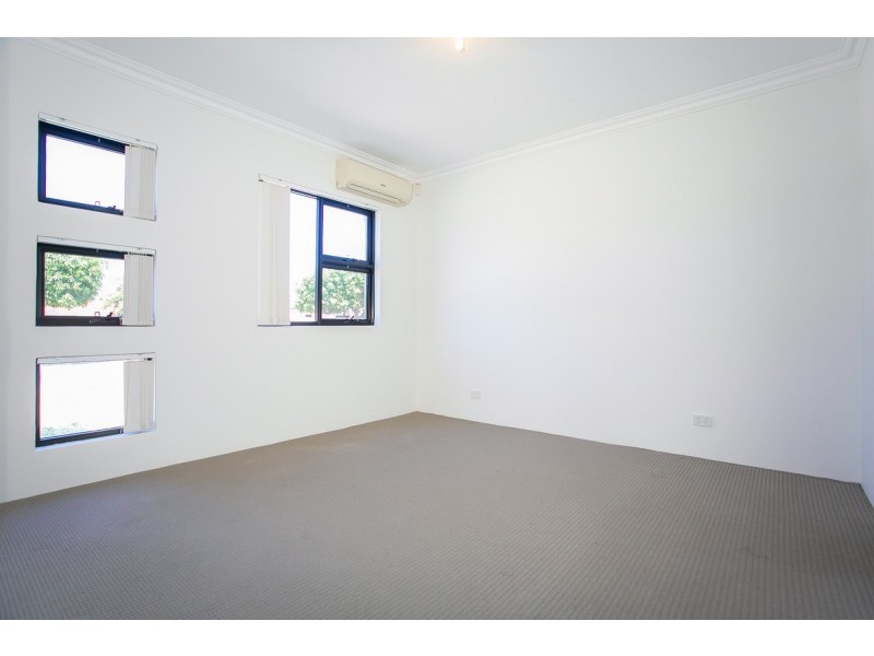 2A Montrose Way, Nollamara WA 6061