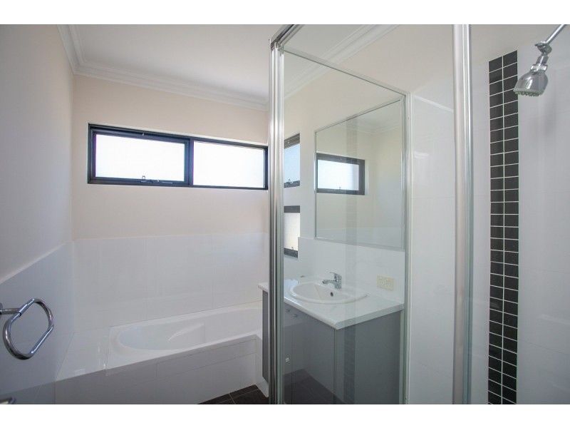 2A Montrose Way, Nollamara WA 6061