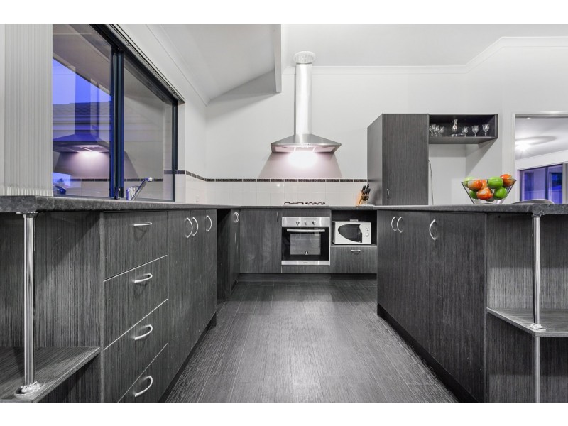 19 Waterfields Drive, Bertram WA 6167