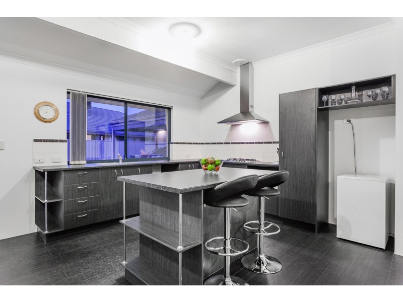 19 Waterfields Drive, Bertram WA 6167