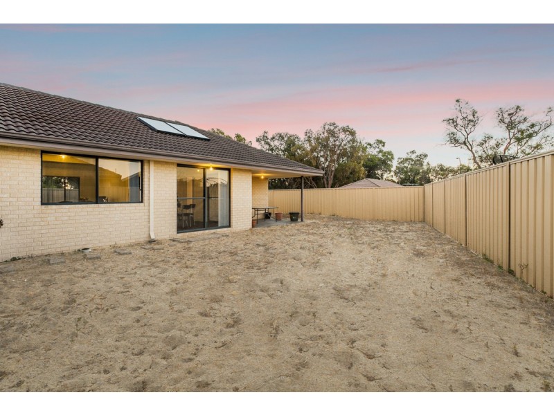 19 Waterfields Drive, Bertram WA 6167