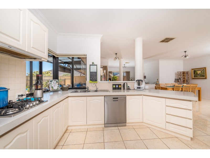 58 Discovery Circuit, Iluka WA 6028