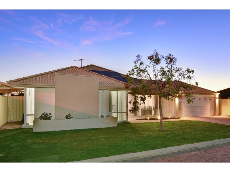4 Roma Lane, Banksia Grove WA 6031