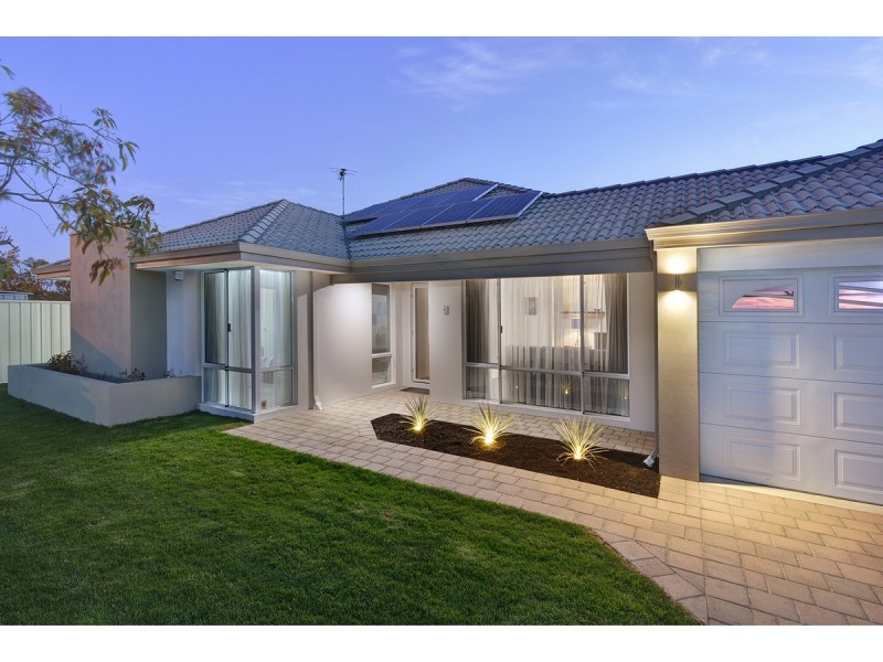 4 Roma Lane, Banksia Grove WA 6031