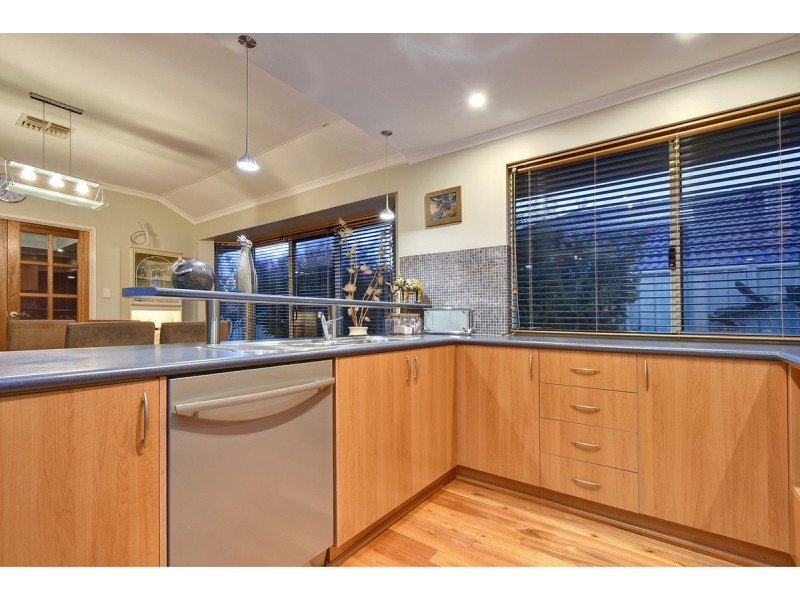 6 Strauss Boulevard, Tapping WA 6065