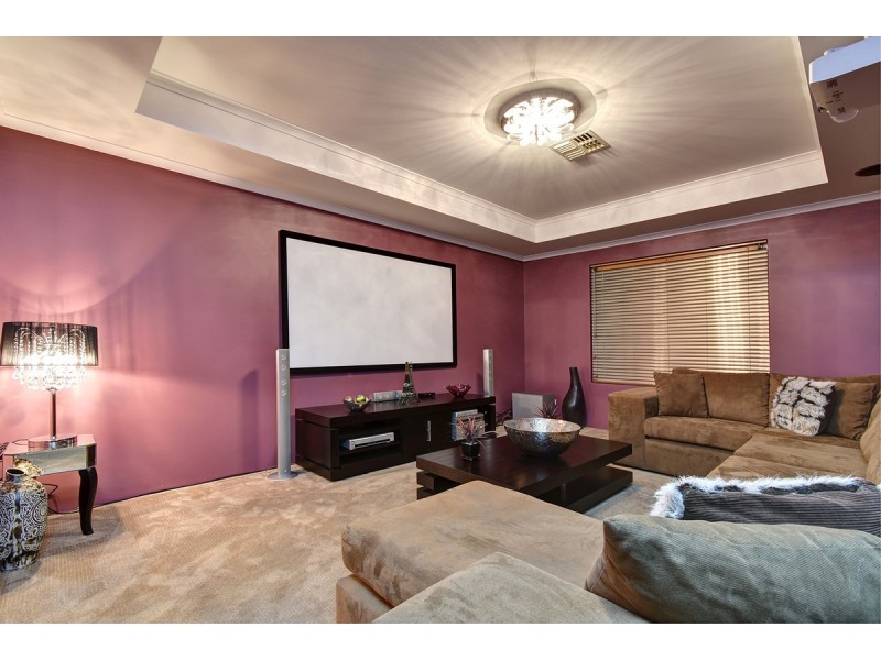 6 Strauss Boulevard, Tapping WA 6065