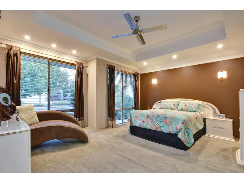 6 Strauss Boulevard, Tapping WA 6065