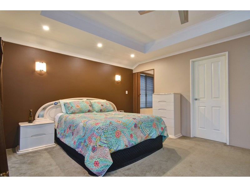 6 Strauss Boulevard, Tapping WA 6065