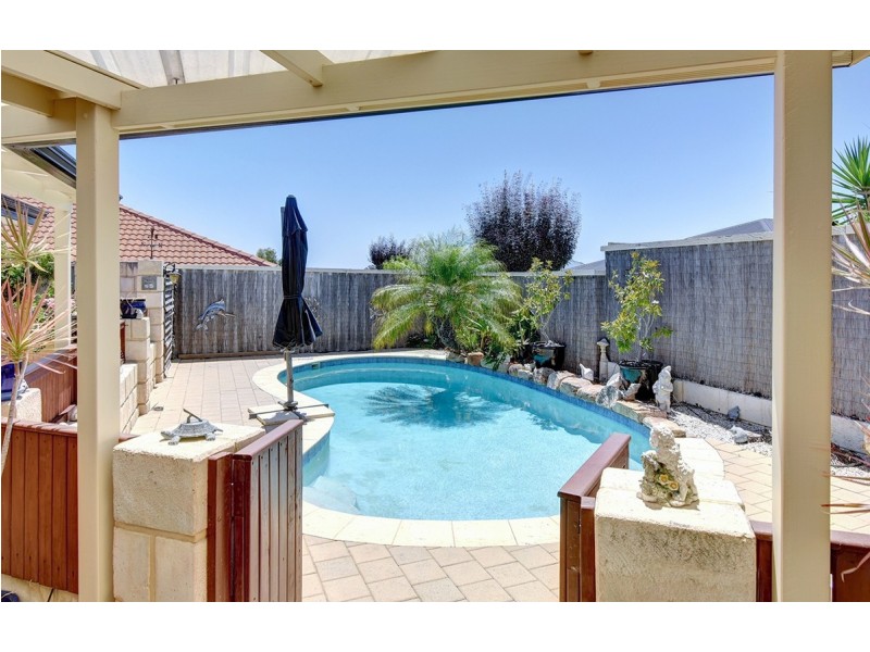 75 Manchester Drive, Hocking WA 6065