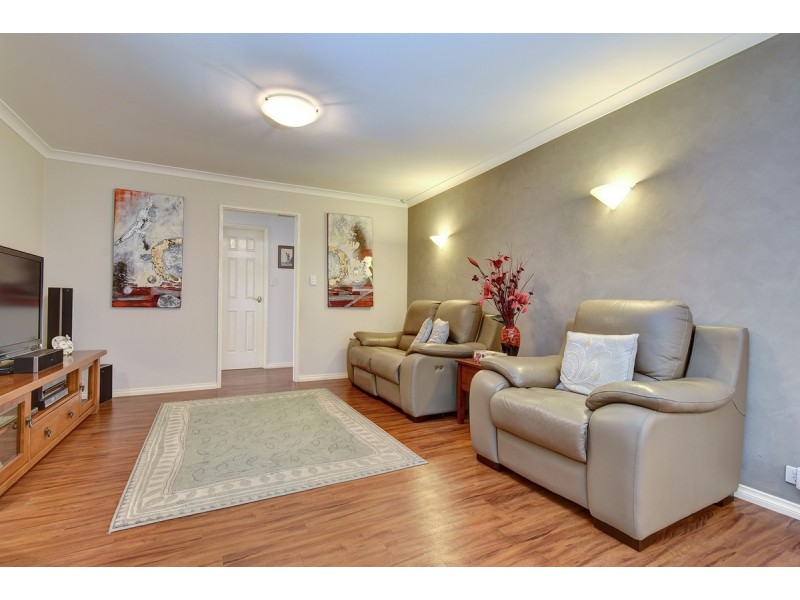 75 Manchester Drive, Hocking WA 6065