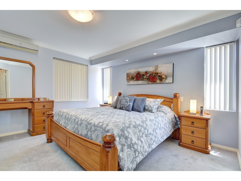 75 Manchester Drive, Hocking WA 6065