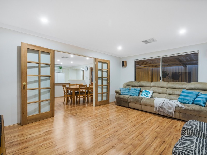 31 Yandella Promenade, Tapping WA 6065