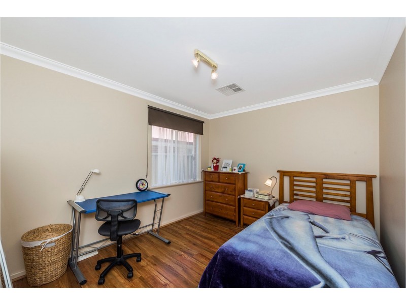 9 Santalum Retreat, Canning Vale WA 6155