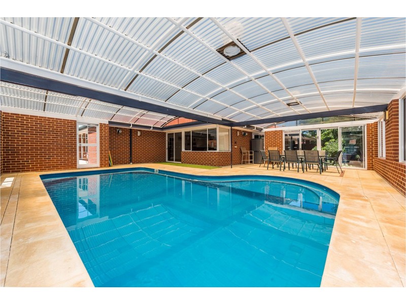 9 Santalum Retreat, Canning Vale WA 6155