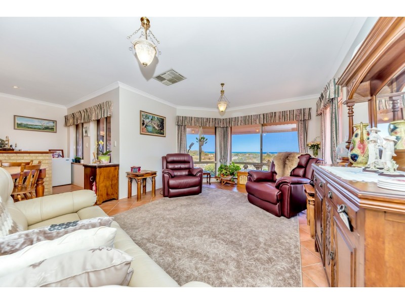 32 Foreshore Drive, Singleton WA 6175