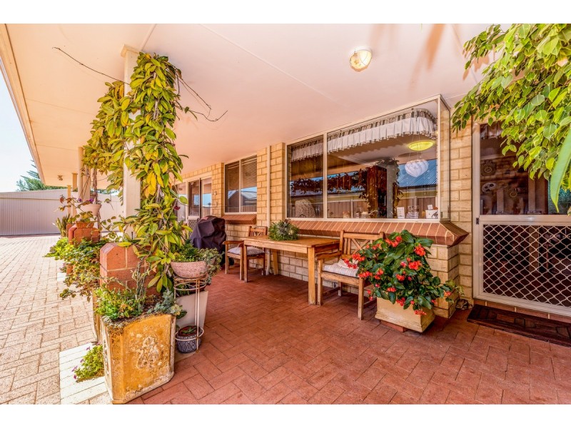 32 Foreshore Drive, Singleton WA 6175