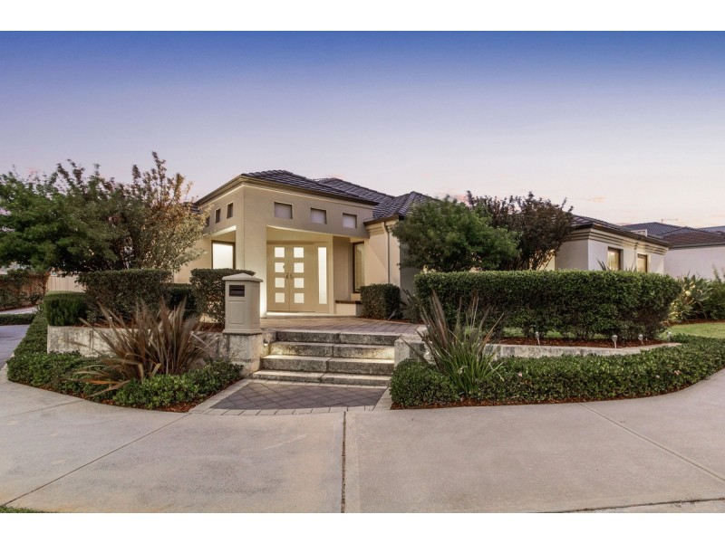 1 Rosemary Avenue, Darch WA 6065