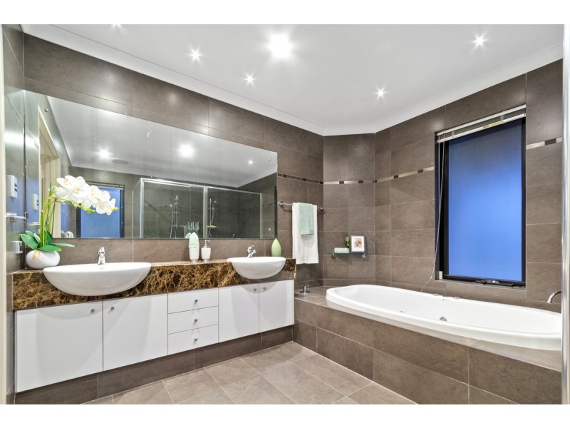 1 Rosemary Avenue, Darch WA 6065