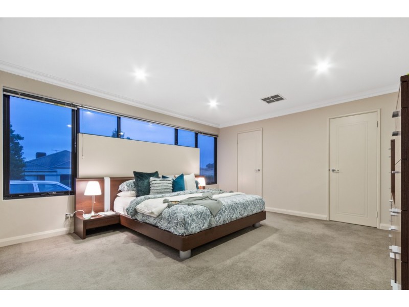 1 Rosemary Avenue, Darch WA 6065