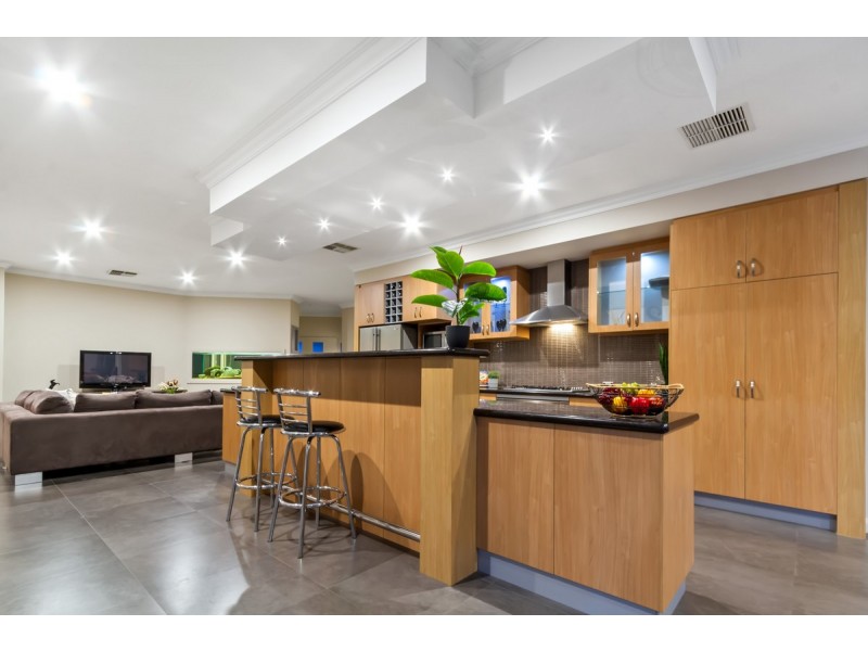 1 Rosemary Avenue, Darch WA 6065