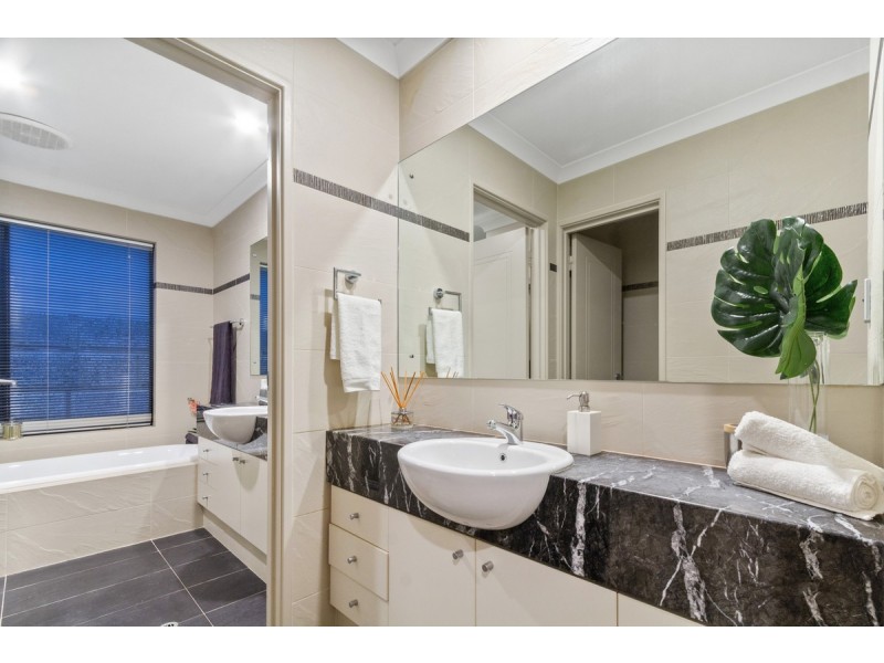 1 Rosemary Avenue, Darch WA 6065