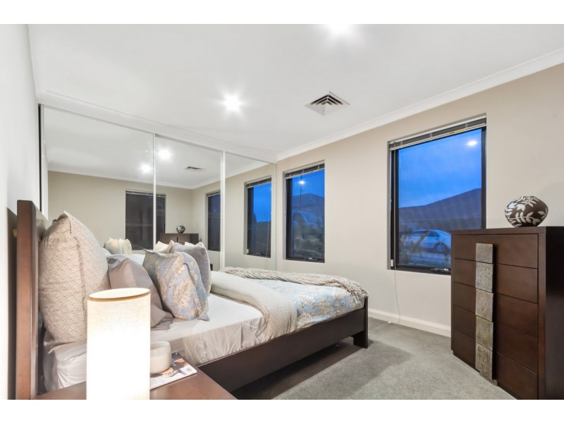 1 Rosemary Avenue, Darch WA 6065