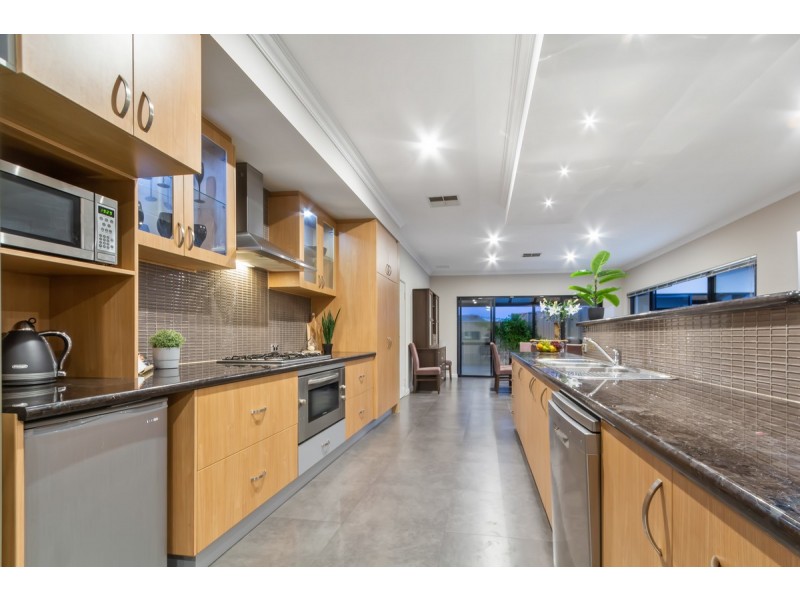 1 Rosemary Avenue, Darch WA 6065