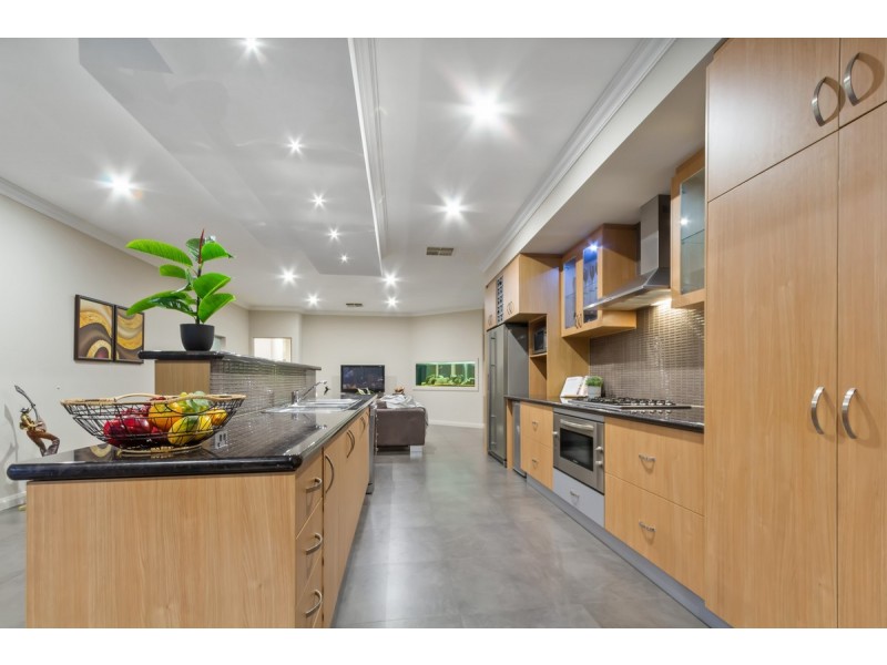 1 Rosemary Avenue, Darch WA 6065