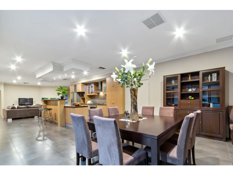 1 Rosemary Avenue, Darch WA 6065