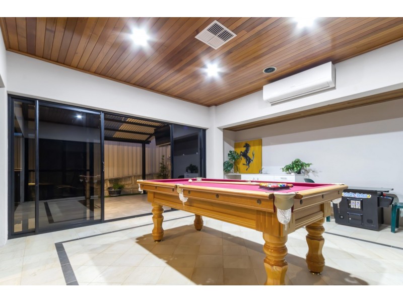 1 Rosemary Avenue, Darch WA 6065